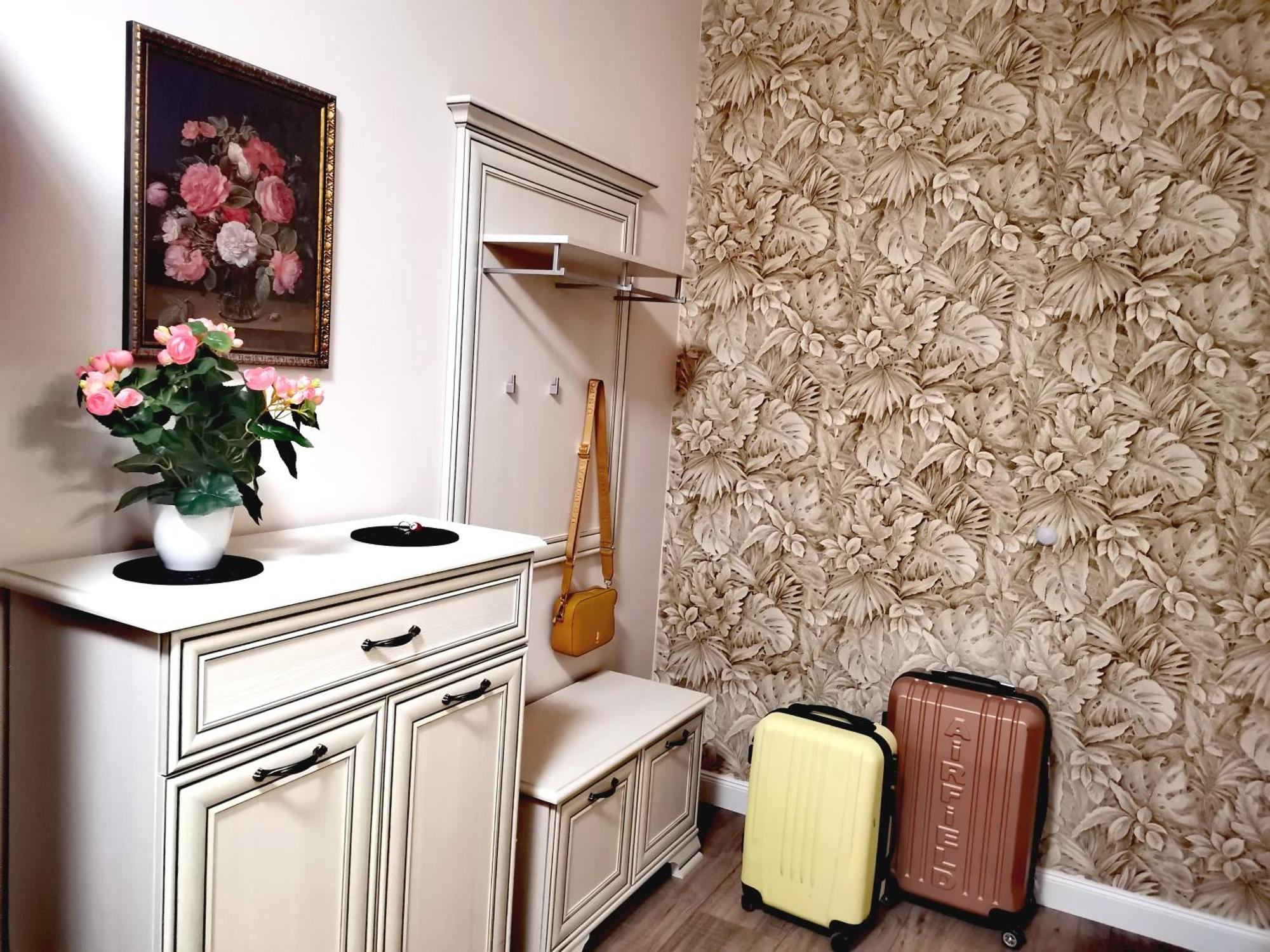 Apartment Art Anton